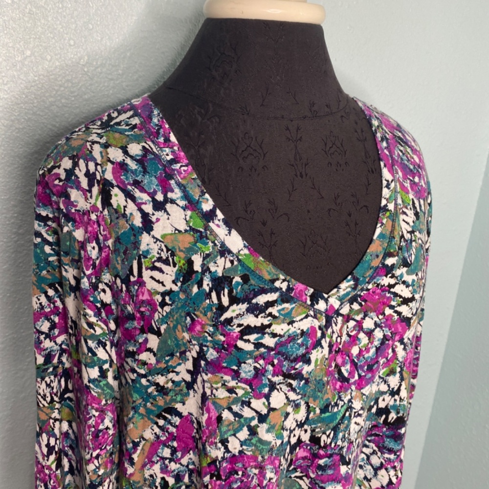 Lucy & Laurel Plus Size Colorful Tunic - image 5